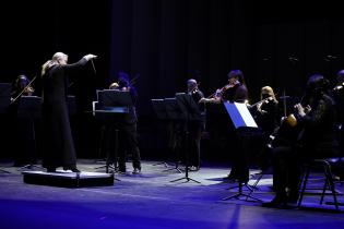 Estreno del ballet Pulcinella de Stravinsky en el Teatro Solís