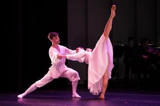 Estreno del ballet Pulcinella de Stravinsky en el Teatro Solís Estreno del ballet Pulcinella de Stravinsky en el Teatro Solís