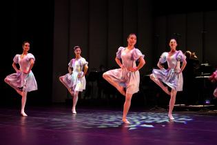 Estreno del ballet Pulcinella de Stravinsky en el Teatro Solís Estreno del ballet Pulcinella de Stravinsky en el Teatro Solís