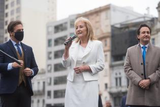 Apertura oficial de la «Expo Democracia» en la Plaza Independencia