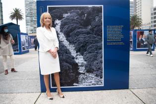 Apertura oficial de la «Expo Democracia» en la Plaza Independencia