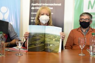   Lanzamiento del Festival Internacional de Cine del Vino " MOST - Vino al Sur " en el Museo de la Uva y El Vino