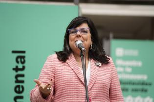 Inauguración de la Feria de la Primavera en la explanada de la Intendencia de Montevideo