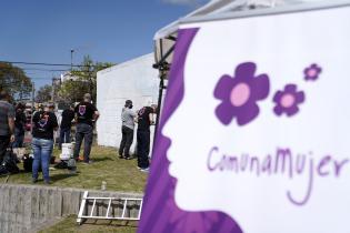 Intervención de Comuna Mujer 17 en la Terminal de Ómnibus del Cerro