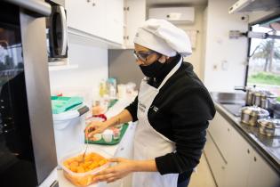 Talleres de Cocina Uruguay en barrio Cauceglia