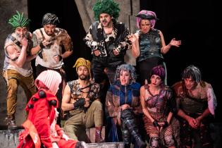 "La Euforia de los derrotados" en el Teatro Solís "La Euforia de los derrotados" en el Teatro Solís