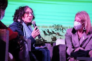 Declaración de Ciudadana Ilustre a Cecilia Fernández en Plaza Las Pioneras Declaración de Ciudadana Ilustre a Cecilia Fernández en Plaza Las Pioneras