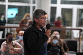 Charla en Municipio F sobre cambios en movilidad y policlinicas móviles Charla en Municipio F sobre cambios en movilidad y policlinicas móviles