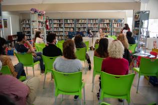 Inauguración del espacio "Mujer y Derechos" en  la Biblioteca Villademoros