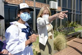 Visita de niñas y niños de escuela del departamento de Treinta y Tres a Montevideo