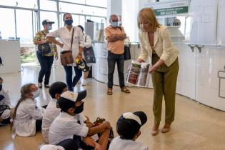 Visita de niñas y niños de escuela del departamento de Treinta y Tres a Montevideo