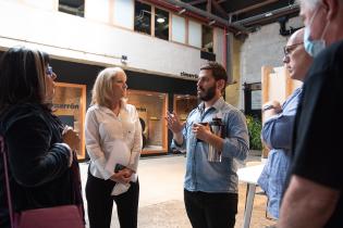 Visita a productora de cine uruguaya Cimarrón Visita a productora de cine uruguaya Cimarrón