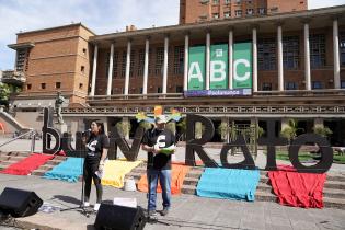 Lanzamiento de la campaña Un trato por el buen trato Lanzamiento de la campaña Un trato por el buen trato