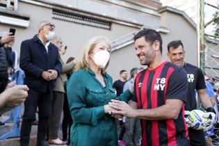 Partido de las estrellas en la explanada de la Intendencia de Montevideo