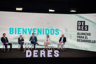 Intendenta de Montevideo Carolina Cosse participa en el primer panel de Conferencia DERES 2021 Intendenta de Montevideo Carolina Cosse participa en el primer panel de Conferencia DERES 2021