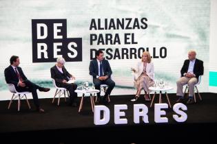 Intendenta de Montevideo Carolina Cosse participa en el primer panel de Conferencia DERES 2021