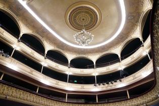 Presentación de la Comedia Nacional en el Teatro Florencio Sánchez de Paysandú 