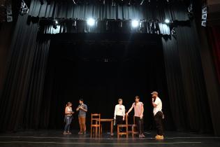 Presentación de la Comedia Nacional en el Teatro Florencio Sánchez de Paysandú 