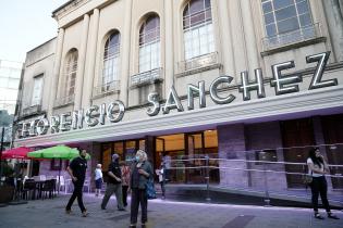 Presentación de la Comedia Nacional en el Teatro Florencio Sánchez de Paysandú 