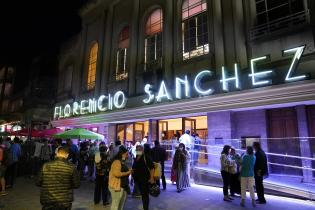 Presentación de la Comedia Nacional en el Teatro Florencio Sánchez de Paysandú 