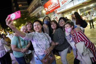 Presentación de la Comedia Nacional en el Teatro Florencio Sánchez de Paysandú 