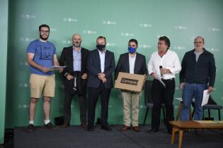 Entrega de premios del concurso “Desafío Montevideo API 2021” Entrega de premios del concurso “Desafío Montevideo API 2021”