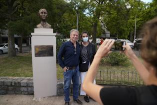 Inauguracion de busto en plazoleta Anita Garibaldi