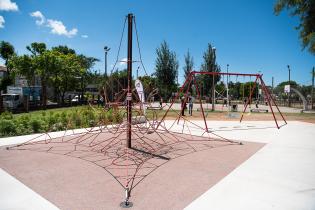 Inauguración de obra en el Espacio recreativo infantil de la plaza deportes Nº 12