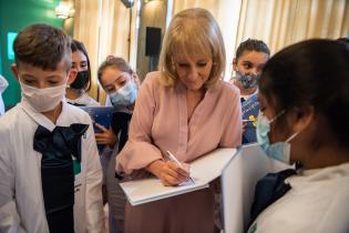 Sesión del Consejo de Niñas y Niños junto a la Intendenta de Montevideo Carolina Cosse y el Gabinete del Gobierno Departamental