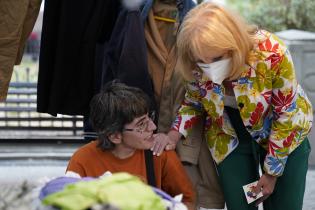 Visita de la Intendenta Carolina Cosse a feria feminista y solidaria en la Plaza de Cagancha