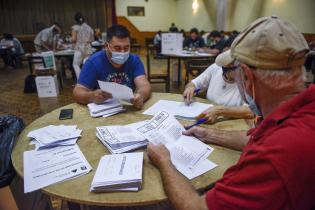 Escrutinio de votaciones por Presupuesto Participativo y Concejos Vecinales 2021 en el Municipio C