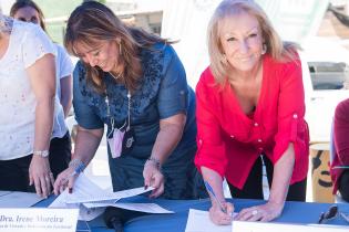 Firma de convenio con el MVOT para iniciar construcción de viviendas en barrio La Paloma Firma de convenio con el MVOT para iniciar construcción de viviendas en barrio La Paloma