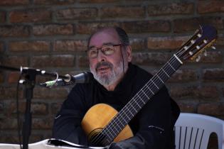 Descubrimiento de Placa en homenaje a la Profesora Nibia Sabalsagaray Curutchet Descubrimiento de Placa en homenaje a la Profesora Nibia Sabalsagaray Curutchet