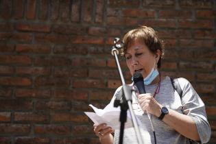 Descubrimiento de Placa en homenaje a la Profesora Nibia Sabalsagaray Curutchet Descubrimiento de Placa en homenaje a la Profesora Nibia Sabalsagaray Curutchet