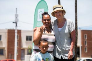 Inauguración de viviendas para el realojo de familias del barrio La Chacarita