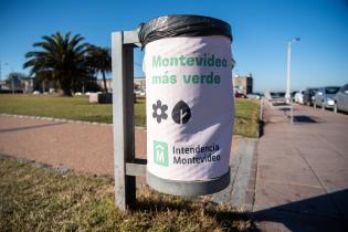 Intervención de papeleras en Plaza República Argentina