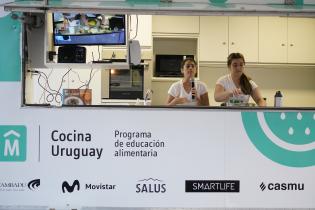 Taller de Cocina Uruguay en la feria Arte 5 de Trouville Taller de Cocina Uruguay en la feria Arte 5 de Trouville