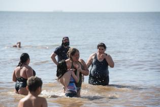 Actividades físicas, deportivas y recreativas para personas con discapacidad en la Playa del Cerro