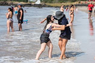 Actividades físicas, deportivas y recreativas para personas con discapacidad en la Playa del Cerro