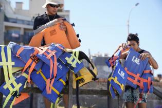 Deportes náuticos en Escuela de Mar de Playa Honda