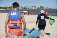 Deportes náuticos en Escuela de Mar de Playa Honda