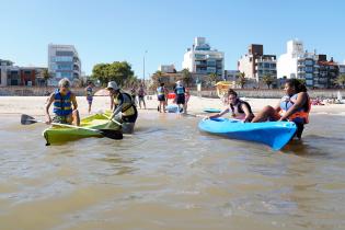 Deportes náuticos en Escuela de Mar de Playa Honda