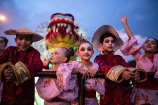 Desfile de Escuelas de Samba en las Canteras del Parque Rodó