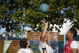 Partido de la Liga JR. NBA Conferencia Oeste en la Plaza Seregni