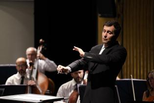 Primer concierto de la temporada de la Orquesta Filarmónica de Montevideo en el Teatro Solís