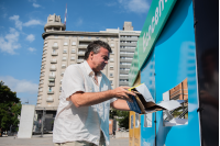 Ecocentro itinerante en la explanada de la Intendencia de Montevideo
