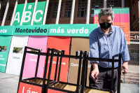 Ecocentro itinerante en la explanada de la Intendencia de Montevideo
