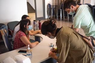 Actividad de la Asesoría para la igualdad de Género con integrantes de Comuna Mujer en la Intendencia de Montevideo