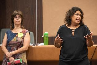 Actividad de la Asesoría para la igualdad de Género con integrantes de Comuna Mujer en la Intendencia de Montevideo