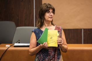 Actividad de la Asesoría para la igualdad de Género con integrantes de Comuna Mujer en la Intendencia de Montevideo Actividad de la Asesoría para la igualdad de Género con integrantes de Comuna Mujer en la Intendencia de Montevideo
